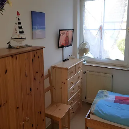 In Strandnaehe 지로우